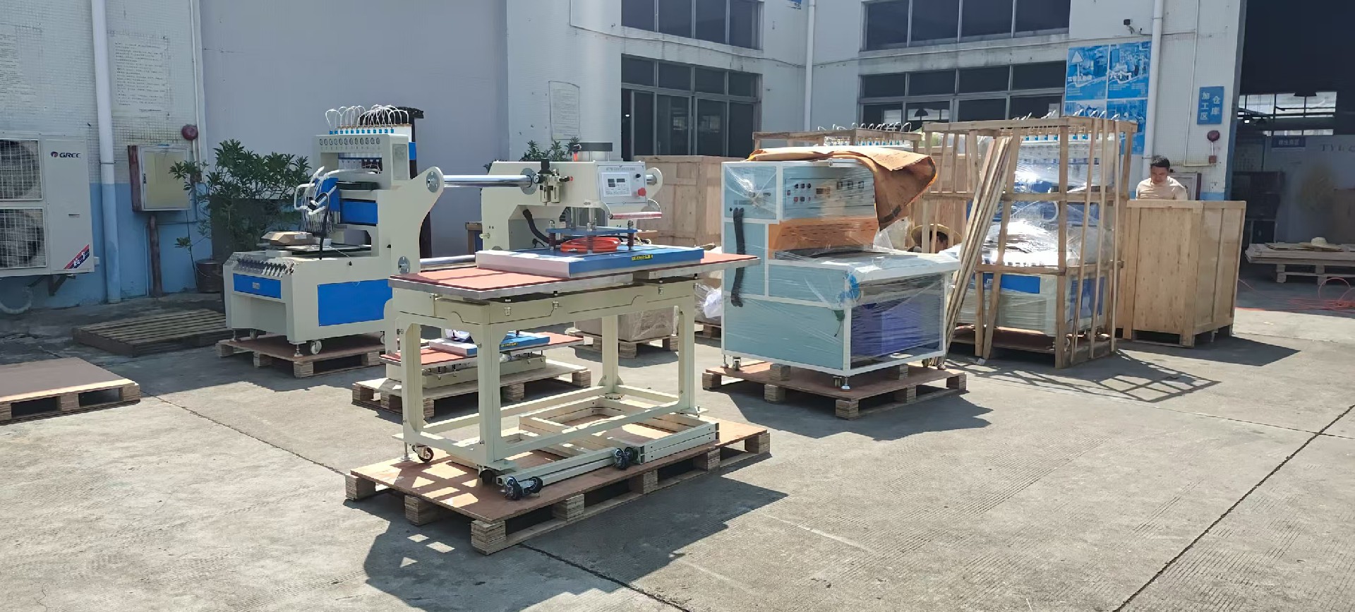 EACH WITH A DIFFERENT SIZE HEAT PRESS MACHINE